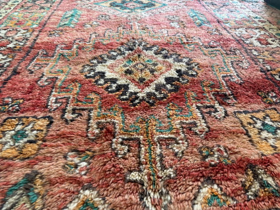 Image 1 of Grand tapis marocain vintage 394 × 204 cm – Berbère des années 1970