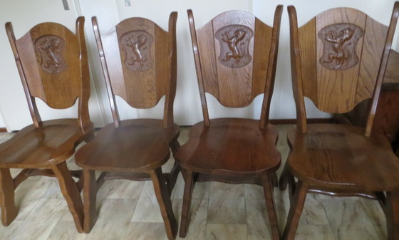 4 Vintage oak chairs with carved backrest in very good condition – Dining chairs, Wood (photo 4 of 8)