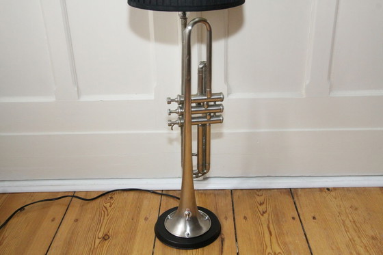 Image 1 of Trompetlamp Vloerlamp Zilver Zwart 100% Duurzaam Uniek
