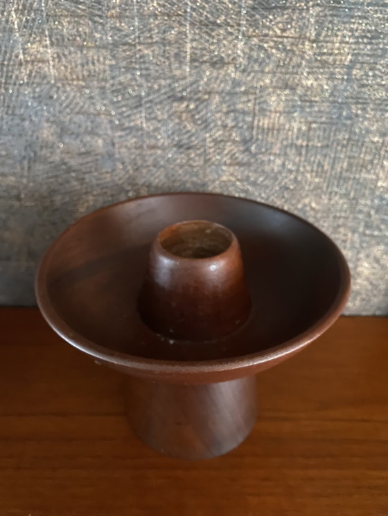 Image 1 of Grote Vintage teakhouten Scandinavisch kandelaar