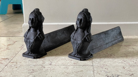 Image 1 of Perros de bomberos de hierro fundido antiguos para apartamentos