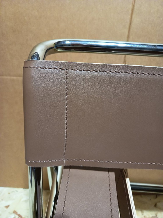 Image 1 of Poltrone Knoll Wassily B3 2 nuove/usate in pelle color noce di Marcel Breuer € 4.400