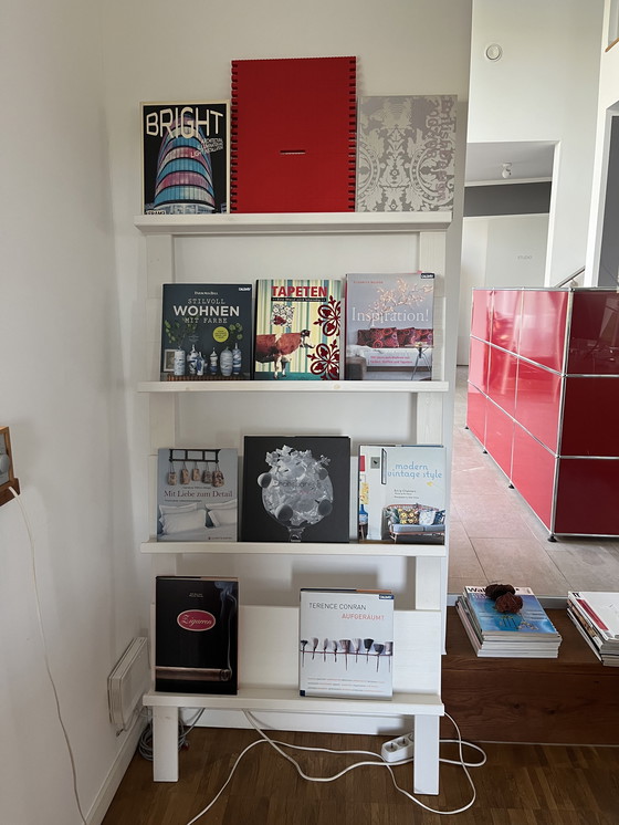 Image 1 of Estantería blanca (madera maciza)