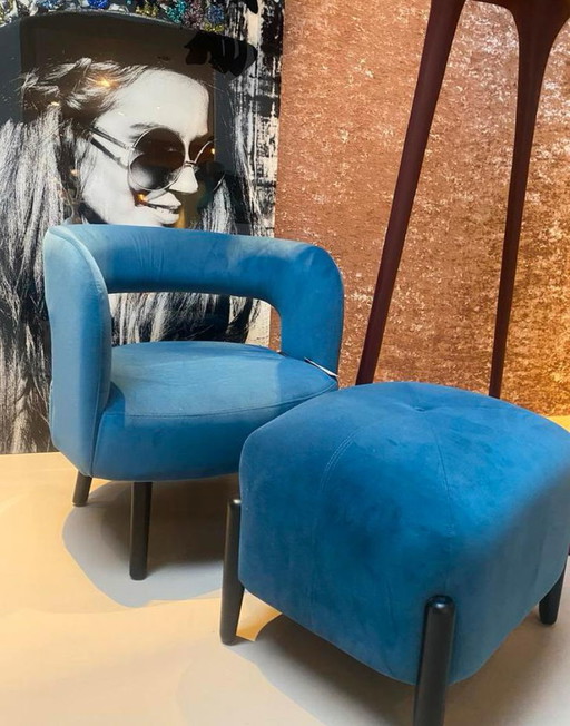 Sillón Poldr con reposapiés
