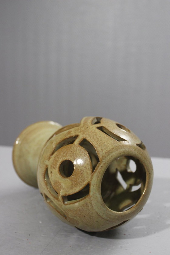 Image 1 of Kandelaar van opengewerkt steengoed, modernistisch ontwerp, 20e eeuw