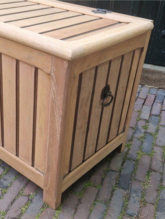 Image 1 of Teak royal chest, Cushion box, storage box