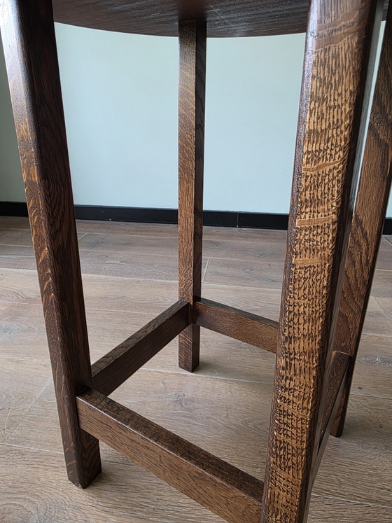 Image 1 of Exclusive Amsterdam School side table – Solid quarter-sawn oak – ca. 1930s