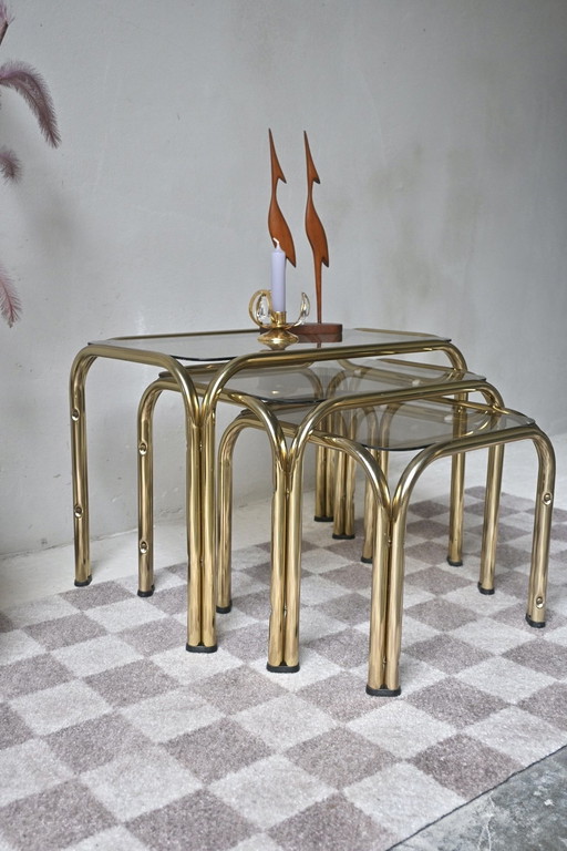 Ensemble cool mimi/ tables d'appoint, laiton et verre fumé