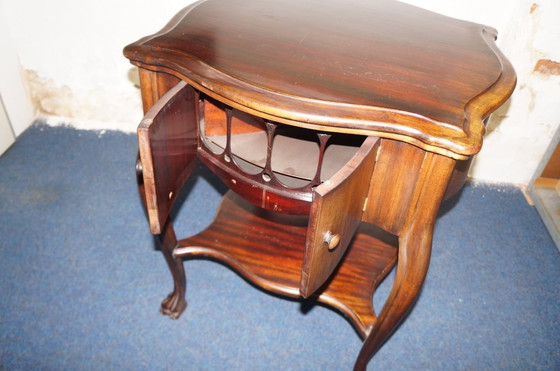 Image 1 of bellissimo tavolo in mogano pesante con extra