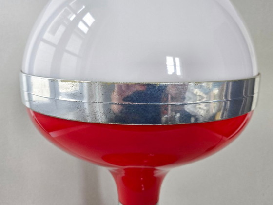Image 1 of Vintage Diabolo vloerlamp uit de jaren 60 in rood plastic.