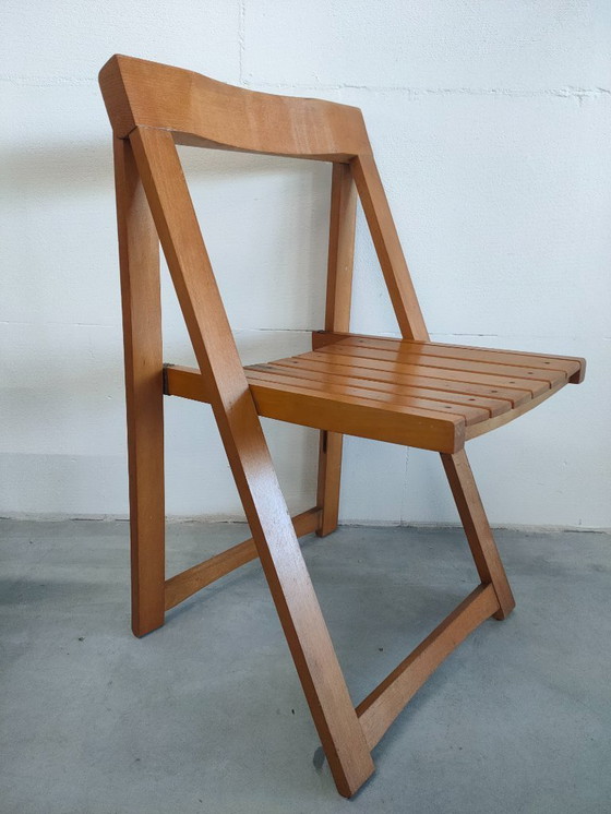 Image 1 of Set di 2 sedie pieghevoli in legno "intrecciato" vintage degli anni '60, in stile Trieste di Aldo Jacober.