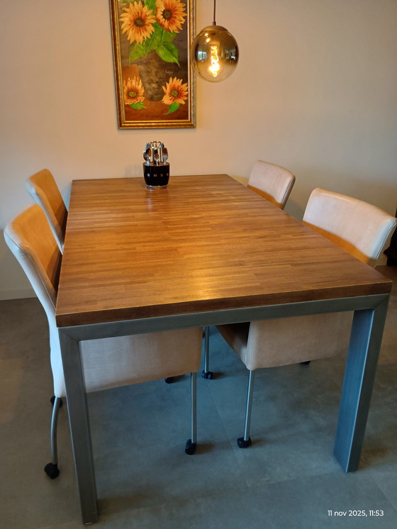 Image 1 of 4 x Esszimmerstuhl mit Wannenform