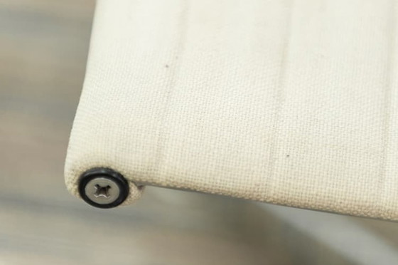 Image 1 of Conjunto de salón Herman Miller Ea116 + Reposapiés