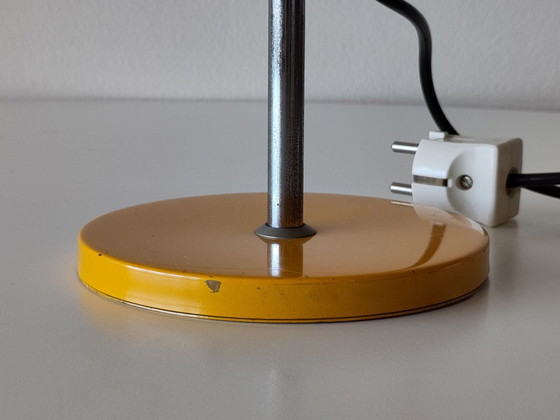 Lampada gialla vintage con faretto, Lampade da tavolo, Metallo, Giallo (foto 12 di 14)