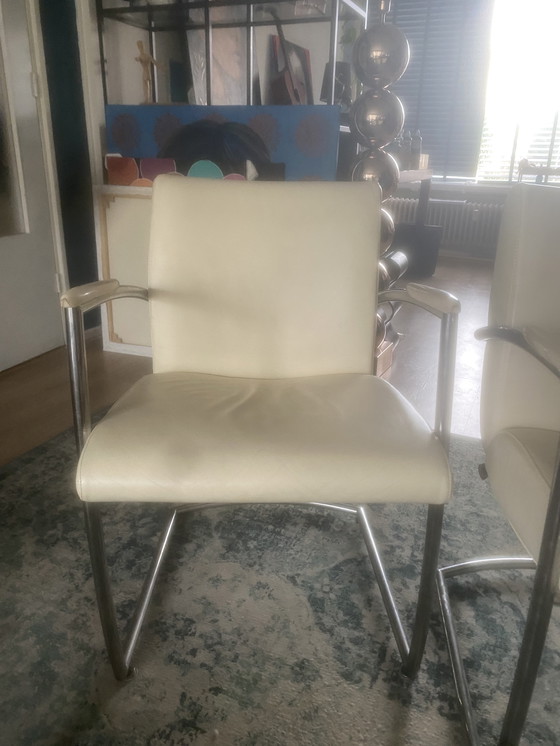 Image 1 of Nomada vintage kalfsleren eetkamerstoelen crème wit 