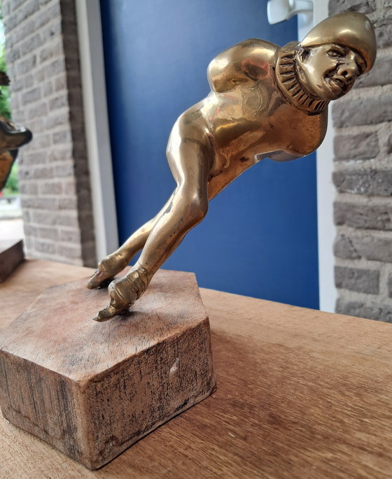 Image 1 of 2 Bronzen beelden van schaatsers 28 en 17 cm hoog