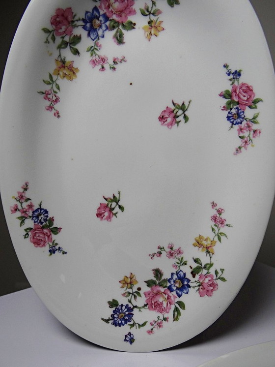 Image 1 of 2 Bernardaud-Porzellanteller aus Limoges mit floralem Dekor, 1920er-1950er Jahre