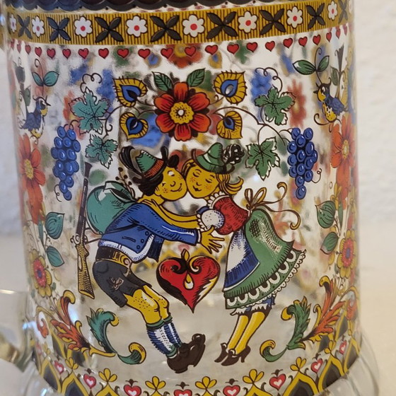Boccale di birra in vetro decorato con motivi folcloristici, Space age, Bicchieri e caraffe, Metallo (foto 10 di 11)