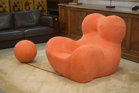 "Mamma" poltrona con poggiapiedi di Gaetano Pesce – Poltrone (photo 10 of 10)