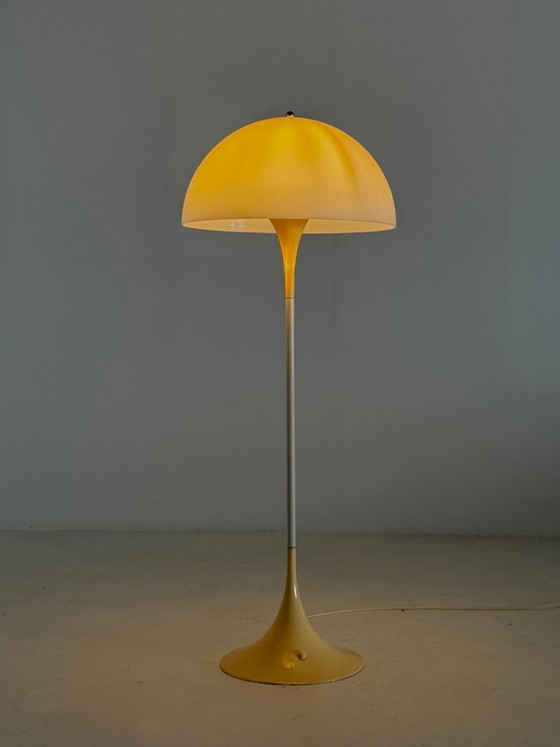 Image 1 of Lámpara de pie Panthella de Louis Poulsen y Verner Panton