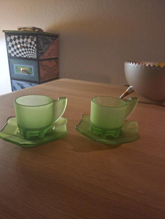 Image 1 of Deux coupes en verre de l'artiste Bas van Beek.
