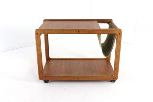 Carro Vildbjerg mobelfabrik con revistero, diseño danés vintage