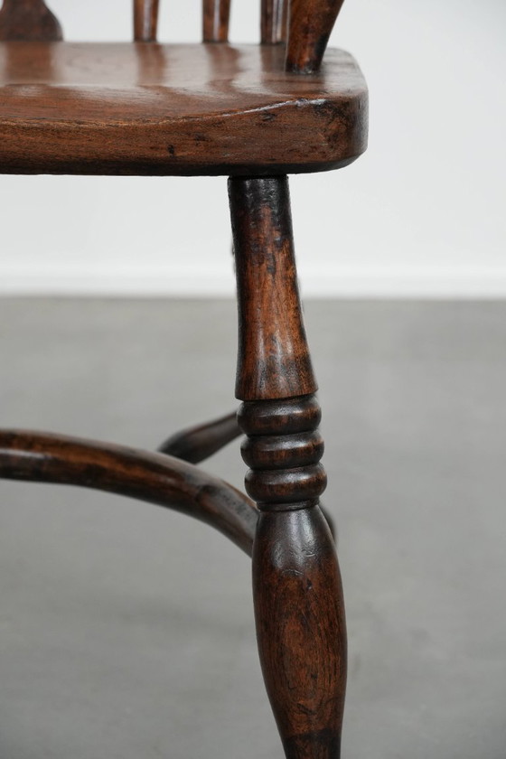 Image 1 of 8 fauteuils Windsor anglais anciens