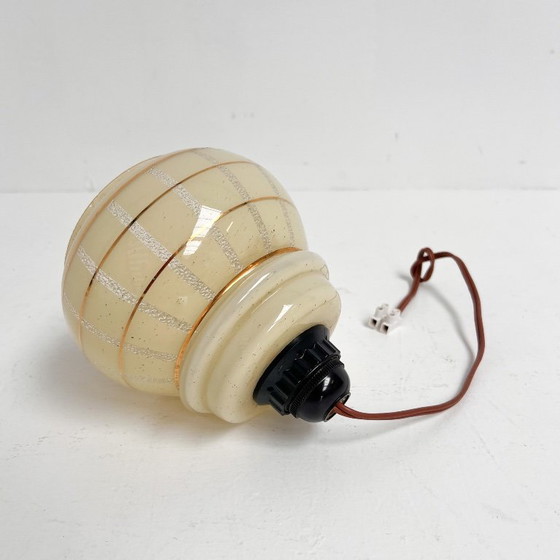 Ensemble de 2 lampes de plafond vintage à liserés dorés, années 1960 – Suspensions, Glass (photo 10 of 11)