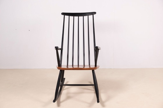 Image 1 of Fauteuil à bascule scandinave, Finlande des années 1950