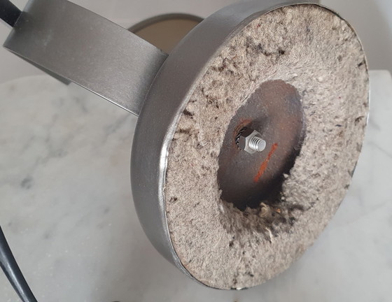 Image 1 of Industriële modernistische, beweegbare lamp, gesigneerd - Ontwerp van Ferdinand Solère, 1950 - Gelakt metaal en chroom