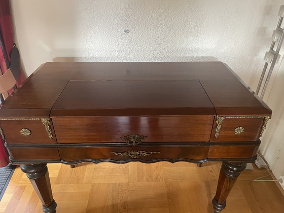 Image 1 of Petit bureau anglais