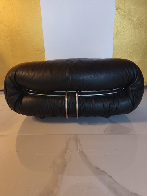 Vroege Cassina Soriana Ottoman Hocker Zwart Leer Jaren 70