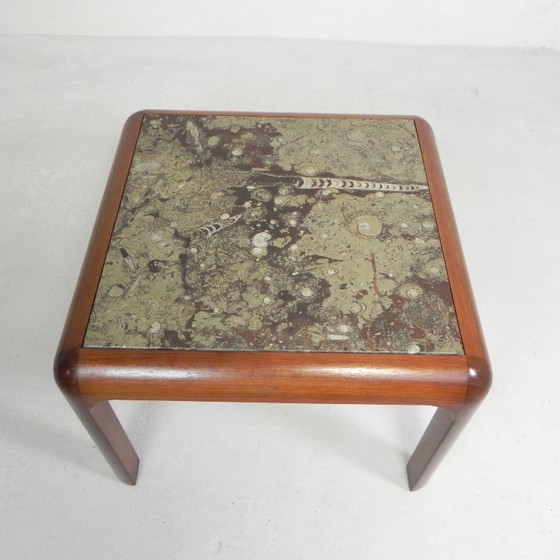 Image 1 of Table basse Ronald Schmitt 'Fossils' années 1980, 70 x 70 cm