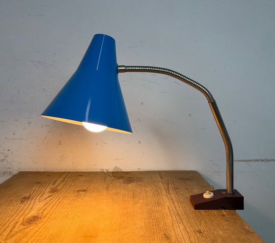 Image 1 of Lámpara de mesa industrial alemana azul de Reif Dresden, década de 1960