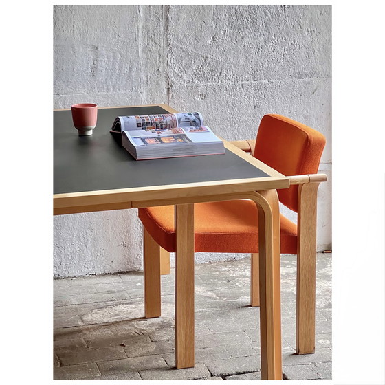 Image 1 of Juego de 2 sillas Magnus Olesen naranjas, Dinamarca, años 70 