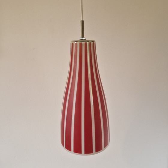 Image 1 of Vintage glazen hanglamp rood wit gestreepte lamp