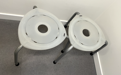 2x Ahrend 262 stool