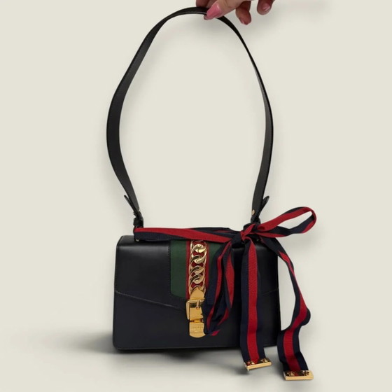 Gucci Small Sylvie cuir noir – Autres sacs (photo 13 of 13)