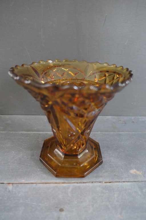 Art Deco vase by Rudolf Schrötter, pique fleur