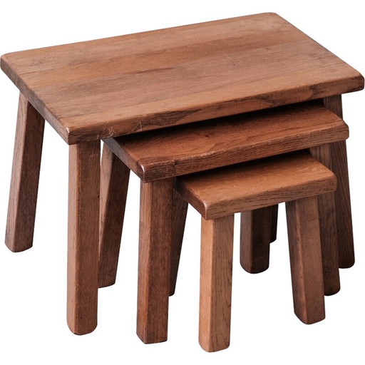 Tavolini impilabili vintage in legno di quercia, Belgio anni '70