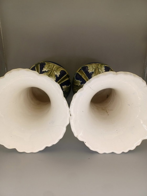Image 1 of Paire de vases en majolique belge signée De Bruyn, La Louvière, vers 1900
