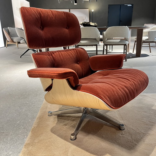 Vitra Eames lounge chair & ottoman in Calma 07 brandy