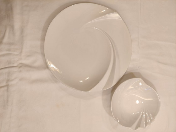 JHM Ceramica, 8 Large White Plates and 4 White Bowls – Crockery (photo 3 of 15)