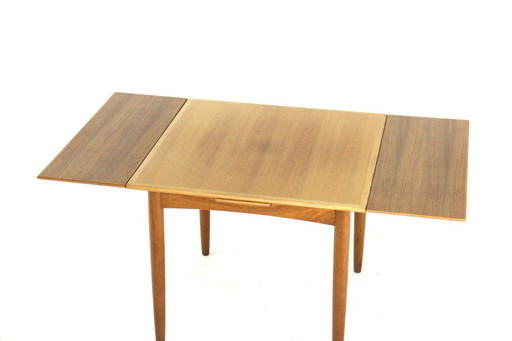 Compacte vierkanten verlengbare eettafel vintage