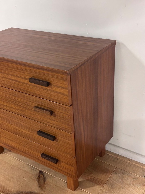 Image 1 of Vintage mid-century ladenkastje teakhout