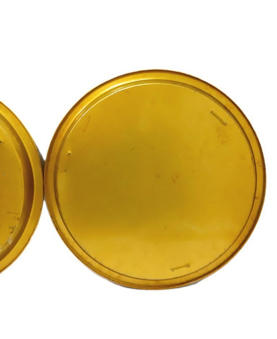 Image 1 of Due vassoi da portata in latta vintage uguali