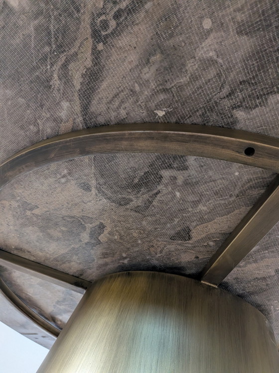 Image 1 of Mesa de comedor de diseño de mármol macizo | Ø150 cm | Base cónica de latón