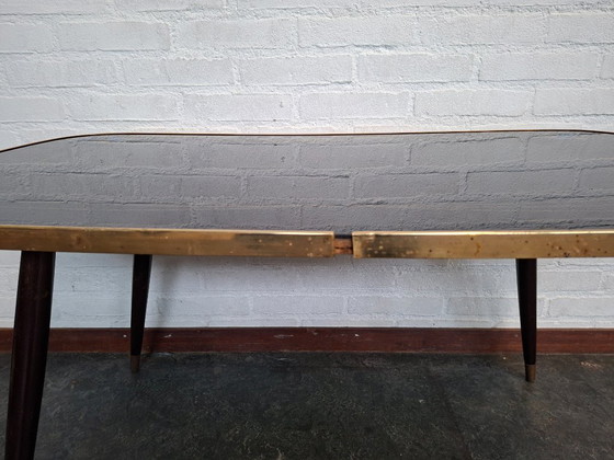 Image 1 of Tavolino da caffè vintage con piano in vetro e gambe inclinate