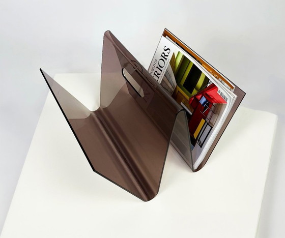 Image 1 of Zeitschriftenständer aus getöntem Plexiglas in W-Form aus den 1970er Jahren