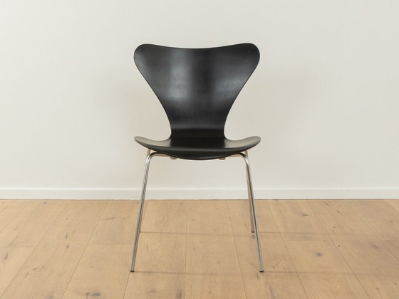 Image 1 of 2x Arne Jacobsen 3107 Esszimmerstühle, Fritz Hansen